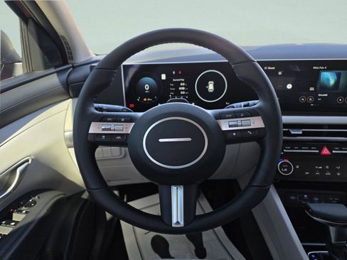 New 2026 Hyundai Tucson SEL FWD image 12