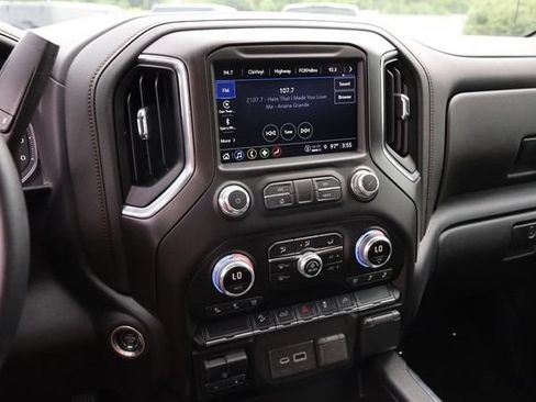 Used 2021 GMC Sierra 1500 AT4 AWD/4WD image 16
