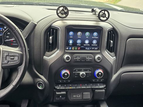 Used 2022 GMC Sierra 2500 Denali AWD/4WD image 17