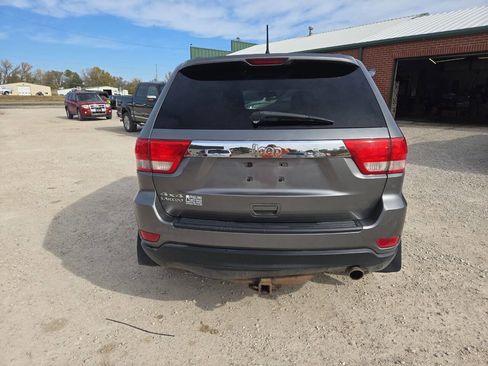 Used 2013 Jeep Grand Cherokee Laredo w/ Laredo E Group image 12