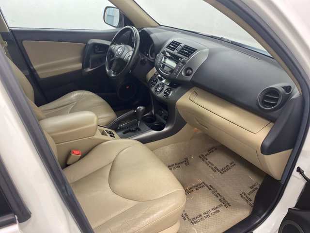 Used 2011 Toyota RAV4 Limited w/ Limited Extra Value Pkg AWD/4WD image 28