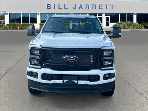New 2026 Ford F250 Lariat w/ Black Appearance Package AWD/4WD image 2