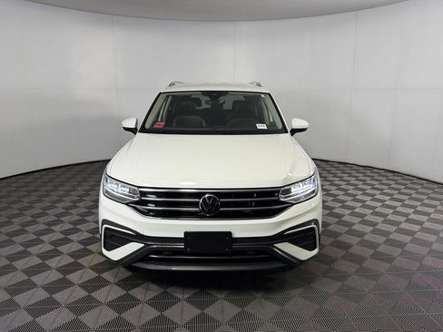 Used 2024 Volkswagen Tiguan SE AWD/4WD image 13