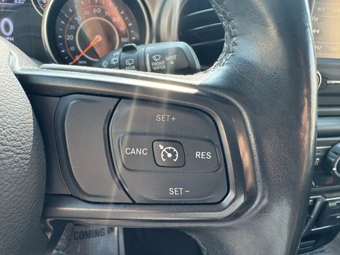 Used 2018 Jeep Wrangler Unlimited Sport S image 34