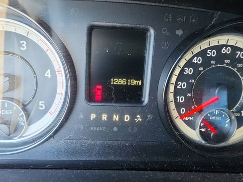 Used 2016 RAM 2500 Tradesman w/ Chrome Appearance Group image 4