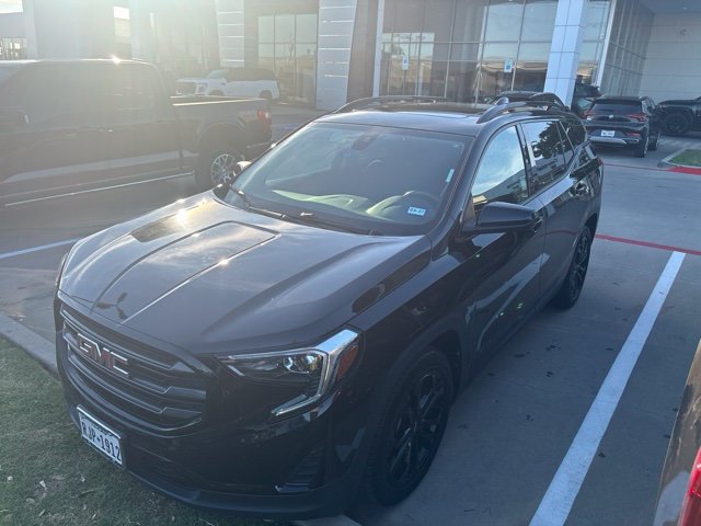 Used 2020 GMC Terrain SLE w/ Driver Convenience Package FWD image 3