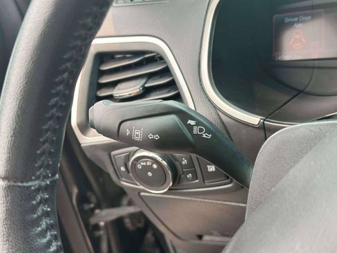 Used 2019 Ford Edge SEL w/ Equipment Group 201A AWD/4WD image 25