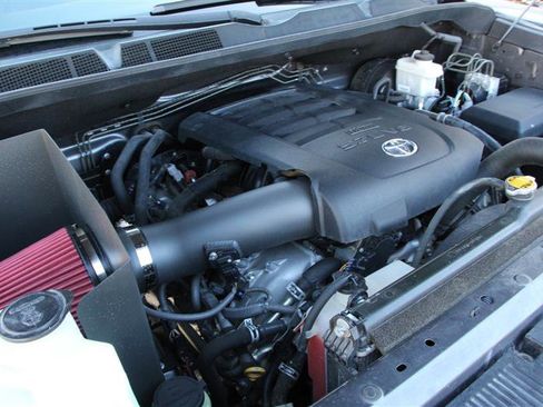 Used 2015 Toyota Tundra SR5 w/ TRD Off Road Package image 35