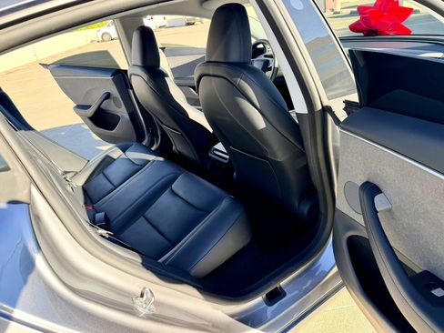 Used 2025 Tesla Model 3 RWD image 45