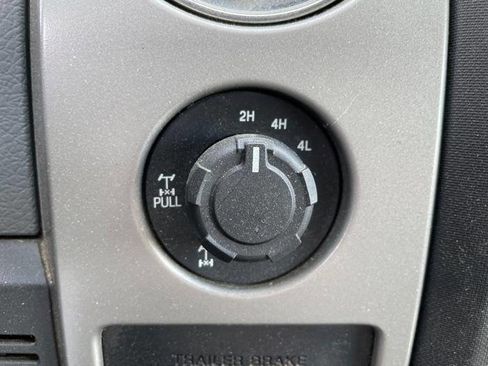 Used 2012 Ford F150 XLT w/ XLT Chrome Pkg image 36