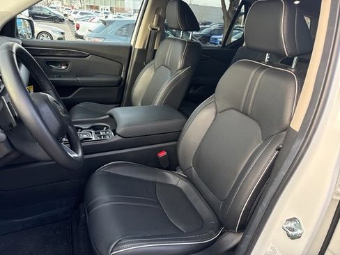 Certified 2025 Honda Pilot Elite image 22
