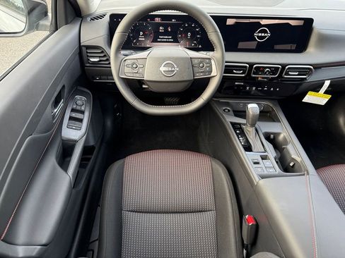 New 2026 Nissan Sentra SR image 18