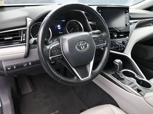 Used 2024 Toyota Camry XLE FWD image 23