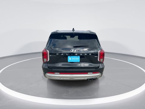 Used 2023 Hyundai Palisade Calligraphy image 7