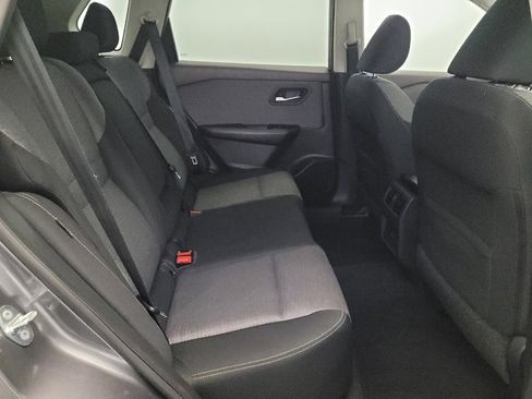 Used 2022 Nissan Rogue SV image 19