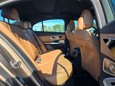 Used 2026 Mercedes-Benz E 350 4MATIC Sedan image 25