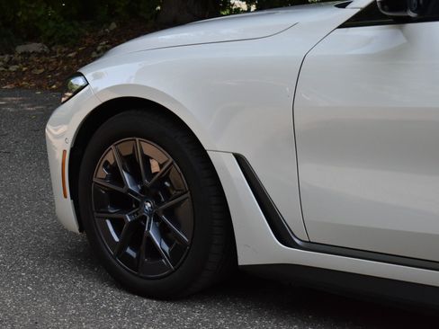 Used 2023 BMW i4 eDrive35 w/ Premium Package RWD image 30