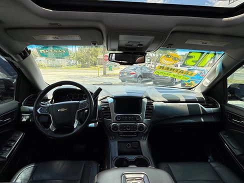 Used 2015 Chevrolet Suburban LT image 22
