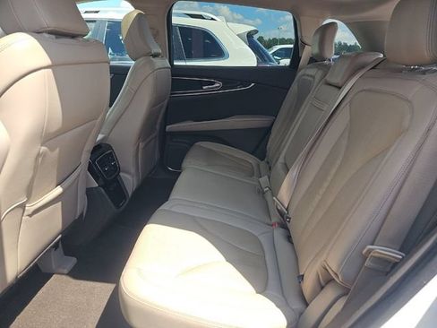 Used 2023 Lincoln Nautilus Reserve AWD/4WD image 11