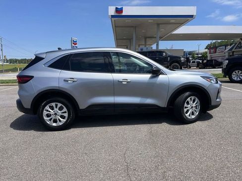 Certified 2024 Ford Escape Active AWD/4WD image 3