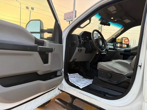 Used 2019 Ford F350 XL w/ Power Equipment Group AWD/4WD image 20