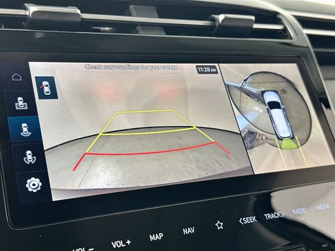 Used 2023 Hyundai Tucson Limited image 14