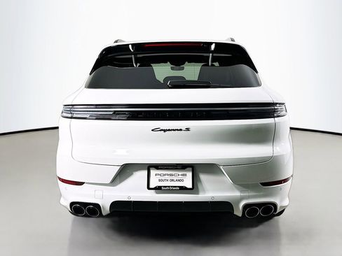 New 2026 Porsche Cayenne S image 10