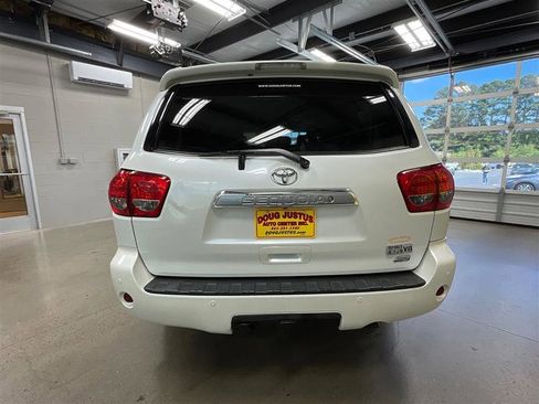 Used 2012 Toyota Sequoia Platinum image 4