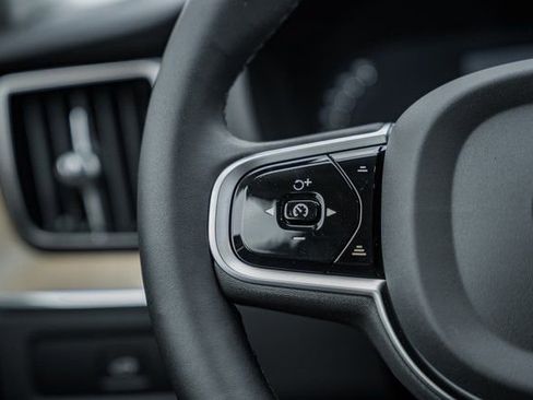 New 2026 Volvo XC60 B5 Plus w/ Protection Package Premier image 29