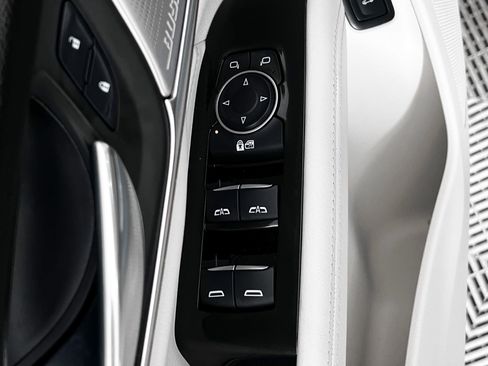 Used 2025 Cadillac CT4 Premium Luxury image 19