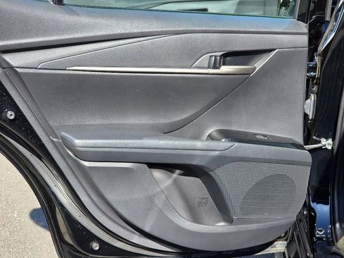 Used 2025 Toyota Camry SE w/ Convenience Package image 23