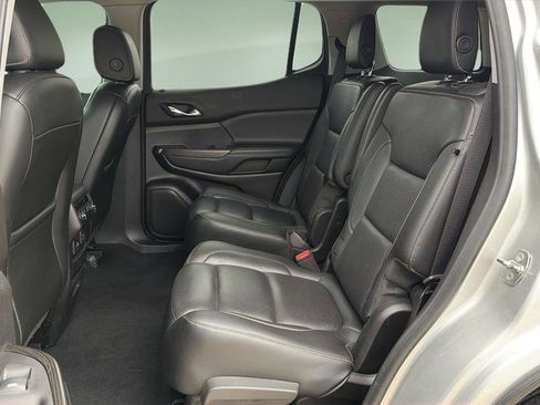 Used 2019 GMC Acadia SLT AWD/4WD image 17