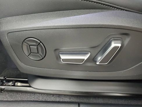 New 2026 Audi Q3 quattro 2.0T AWD/4WD image 21