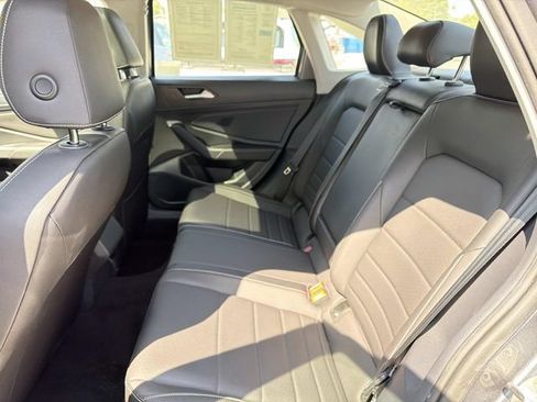 Used 2023 Volkswagen Jetta SE w/ Panoramic Sunroof Package FWD image 12