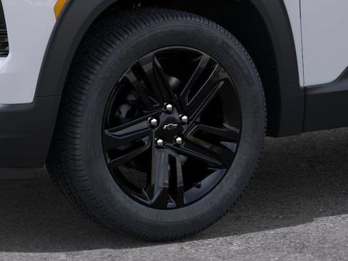 New 2026 Chevrolet TrailBlazer LT w/ Convenience Package FWD image 10