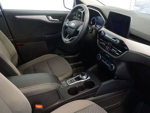 Used 2020 Ford Escape SE image 23