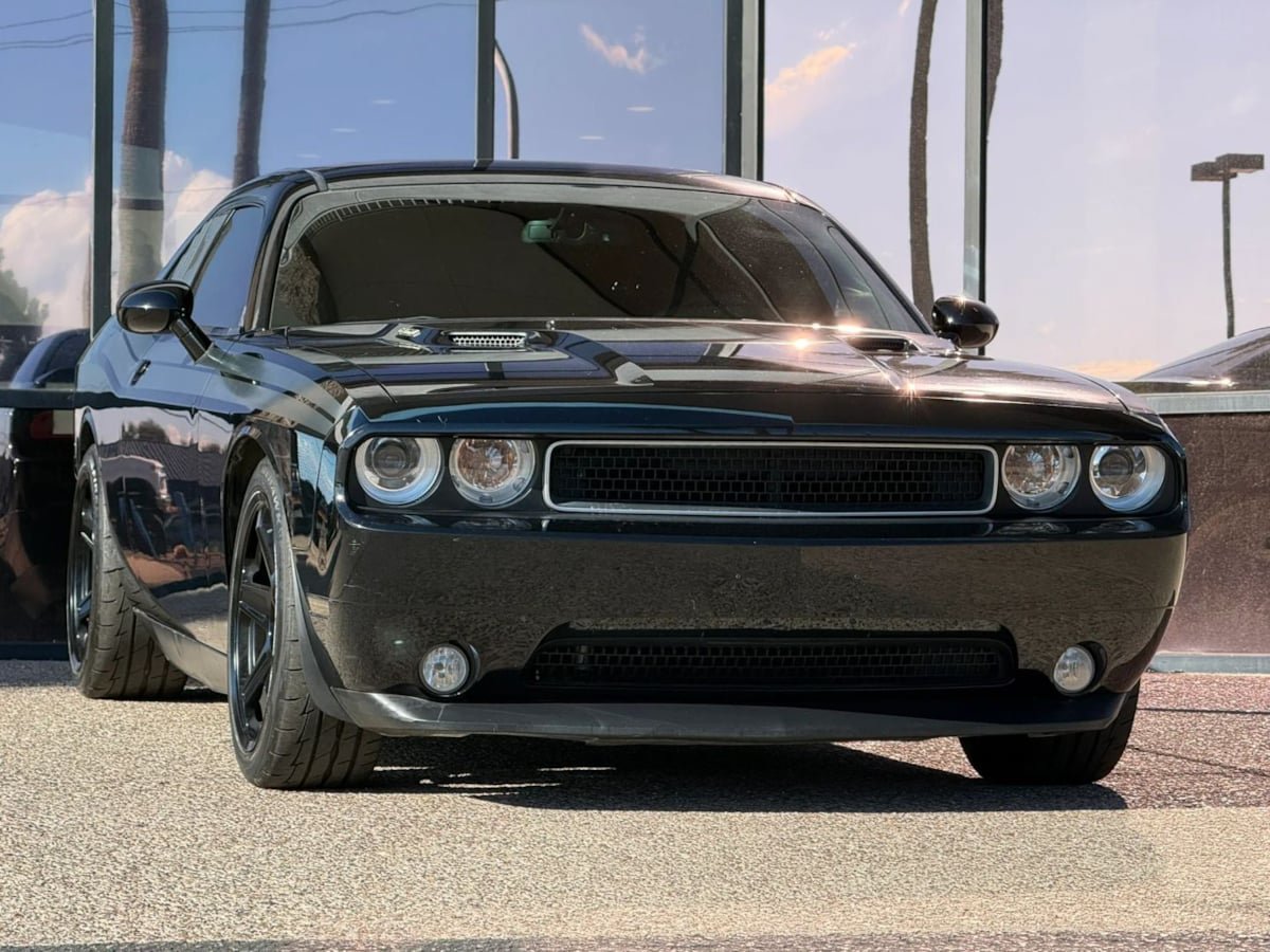 Used 2013 Dodge Challenger R/T RWD image 18