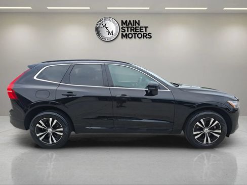 Used 2023 Volvo XC60 B5 Core AWD/4WD image 6