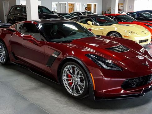 Used 2018 Chevrolet Corvette Z06 RWD image 4