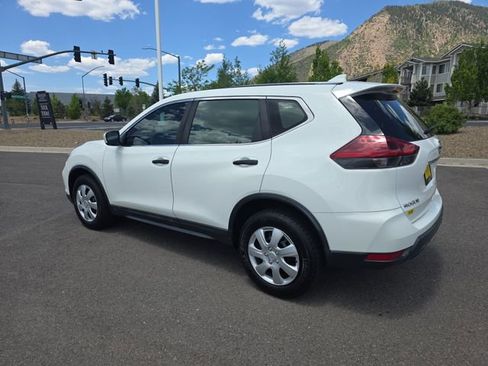 Used 2018 Nissan Rogue S AWD/4WD image 5