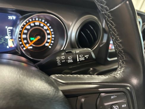 Used 2022 Jeep Wrangler Unlimited Sport AWD/4WD image 21