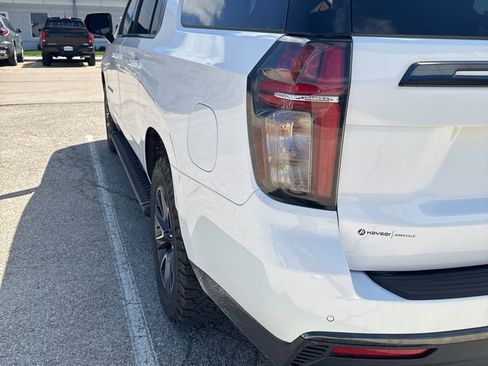 Used 2021 Chevrolet Suburban Z71 image 6