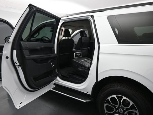 Certified 2023 Ford Expedition Max XLT RWD image 17