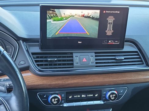 Used 2022 Audi Q5 2.0T Premium image 11