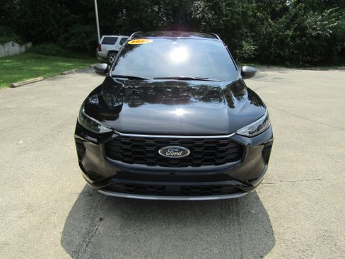 Used 2024 Ford Escape ST-Line w/ Tech Pack #1 AWD/4WD image 7