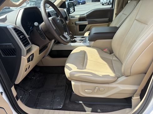 Used 2018 Ford F150 Lariat w/ Equipment Group 502A Luxury AWD/4WD image 10