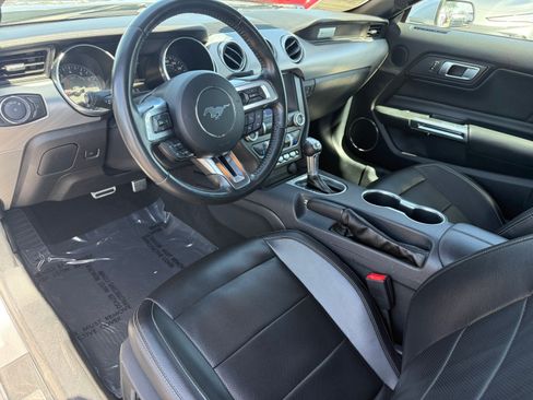 Used 2022 Ford Mustang Premium RWD image 12