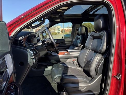 Used 2019 Lincoln Navigator Reserve w/ Cargo Package image 13