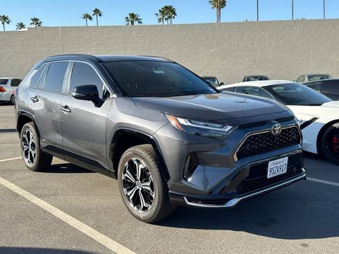 Used 2025 Toyota RAV4 XSE w/ Premium Package image 2