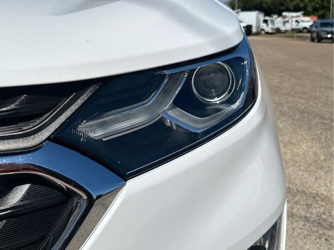 Used 2020 Chevrolet Equinox LT image 9